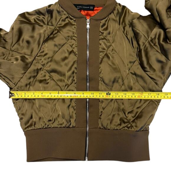 Zara Women Satin Green Quilted Bomber Jacket Size XS - Picture 9 of 9